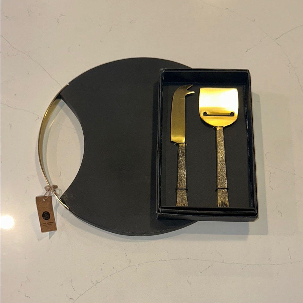 NWT Gold and Black Cheese Knife Set w/ Wood Board